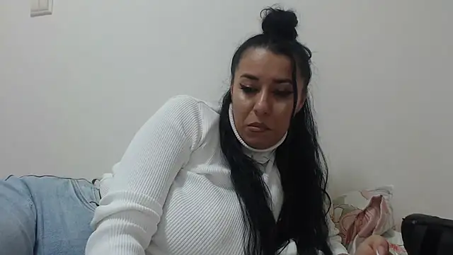 Maryem637048 online show from December 19, 2:42 pm