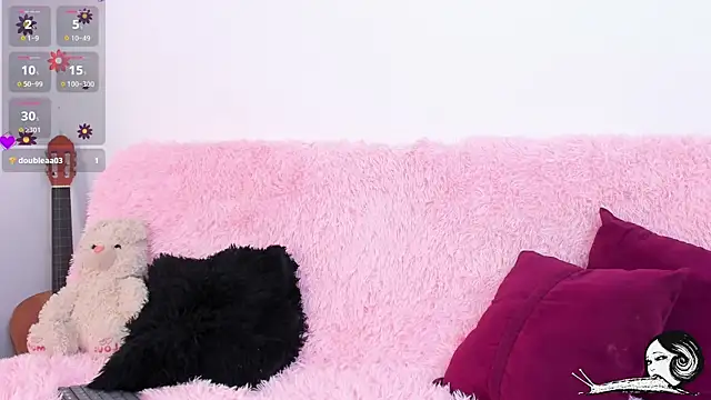 Britney Rose online show from May 10, 7:43 am