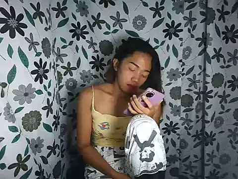 Virgen christine01 online show from February 18, 8:41 pm