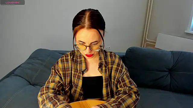 MewStella online show from May 22, 11:41 am