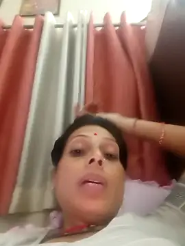 ISHANI-SINGH online show from April 6, 2:18 pm