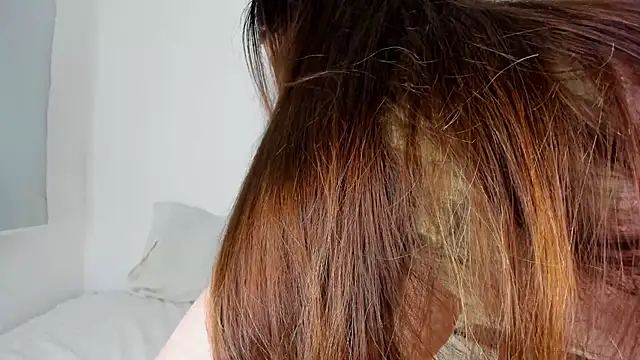 arielmishel online show from October 31, 10:19 am