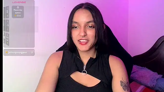 Ari 20  online show from October 26, 2:07 am