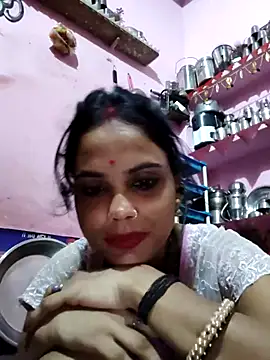 Cut ragni online show from October 4, 6:45 pm