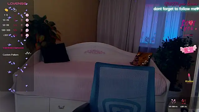 LiSinDoll online show from March 28, 8:36 am