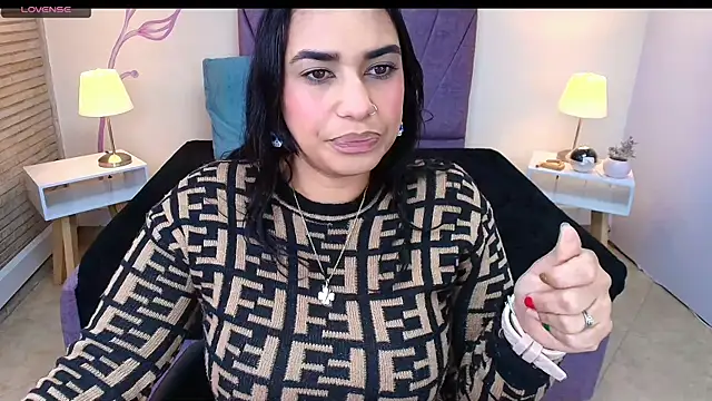 Lia Blake  online show from November 18, 1:12 pm