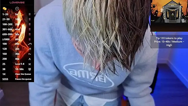 imlaiaaa online show from October 23, 11:44 pm