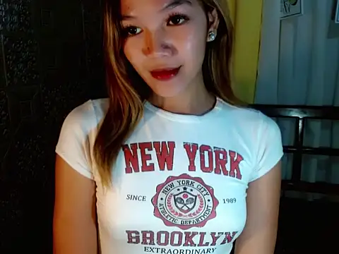 gorgeouswella online show from May 12, 6:47 pm