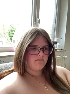 CurvyPaar2 online show from May 12, 4:13 pm