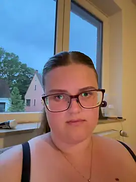CurvyPaar2 online show from May 19, 7:43 pm