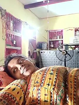 Hot crety online show from April 7, 6:37 am