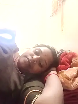 Hot crety online show from March 4, 8:32 am