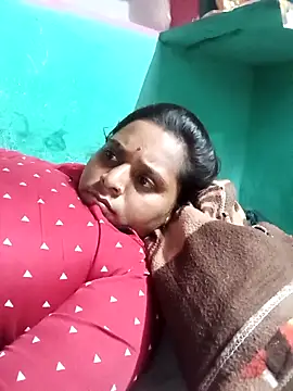 Hot crety online show from May 14, 3:29 pm