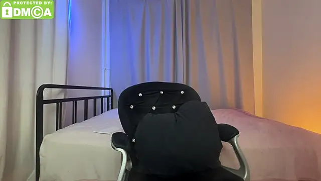 Foxy and Rabby online show from May 10, 10:56 pm