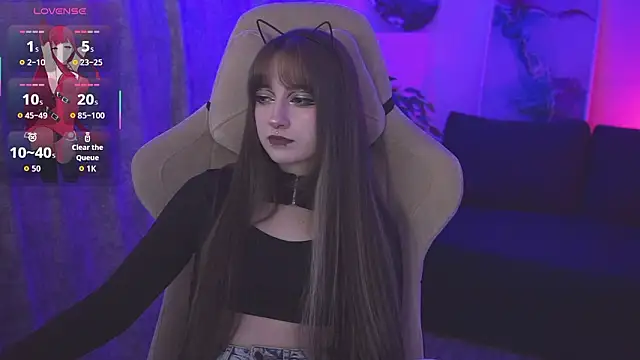 LiliLuna online show from March 19, 1:37 pm