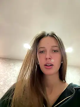 ElliRose online show from November 17, 9:21 am