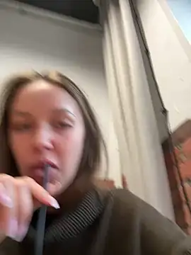 ElliRose online show from October 29, 5:56 am