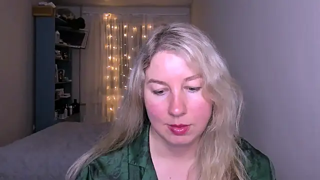 NancySanders online show from May 16, 7:35 pm