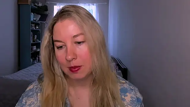 NancySanders online show from May 18, 6:41 am