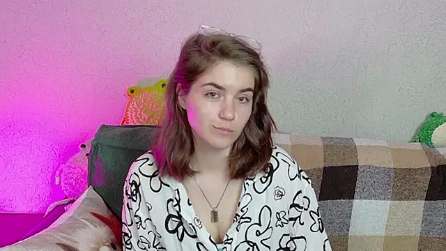 ElzaBlis online show from May 13, 1:17 pm
