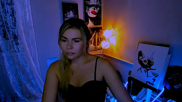 LoraBoyar online show from June 29, 3:45 pm