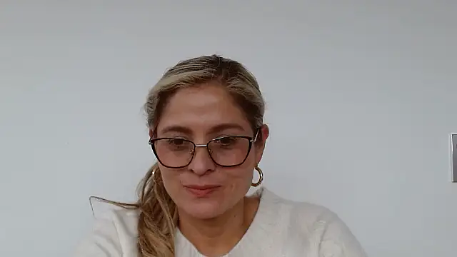 linda-mature43 online show from September 23, 7:01 pm