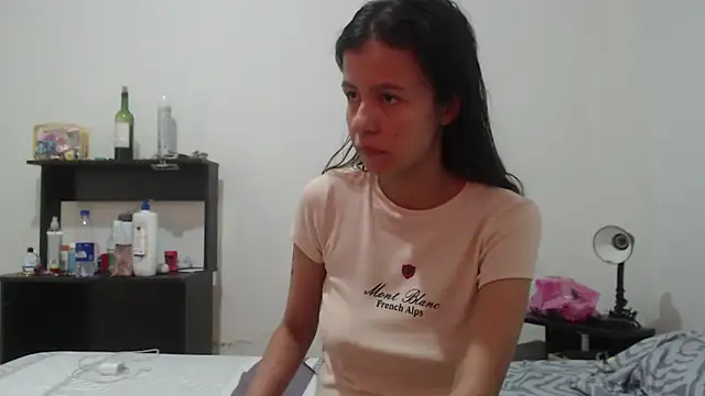 nathaly jones  online show from May 7, 12:31 pm