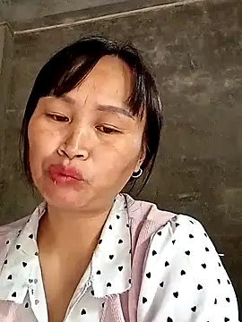 maple694 online show from October 6, 3:45 am