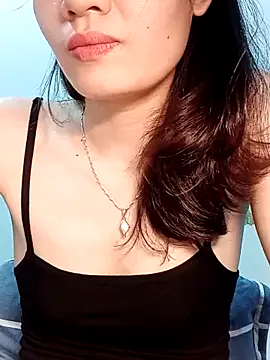 Hinna x online show from May 12, 10:27 pm