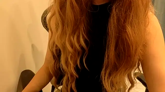 AprilMoonlight online show from October 4, 6:34 pm