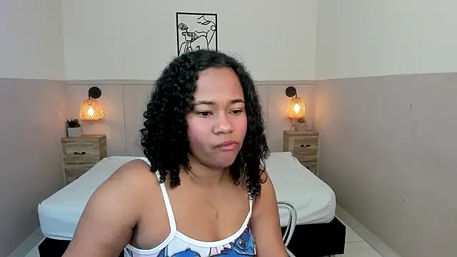 AuroraSky8 online show from October 24, 1:07 pm