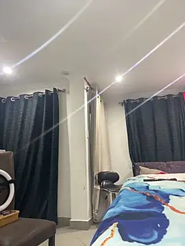 BQueen223 online show from May 22, 1:36 am