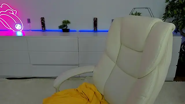 KattyRose8 online show from November 20, 6:36 am