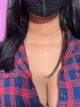 Neha18 online show from March 30, 1:00 pm