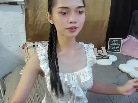 Snapshot of yunxieesweetgurl chatting on October 24, 9:44 pm yunxieesweetgurl online show from October 24, 9:44 pm