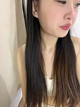 MengMeng0515 online show from May 4, 2:32 pm