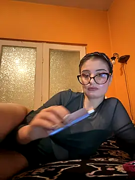 Larra69 online show from December 4, 6:19 pm