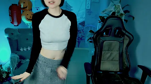 EllieMurler online show from November 1, 2:21 pm