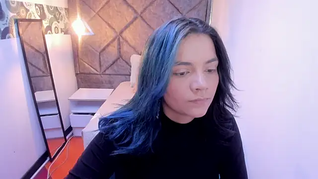 Kiara Cruz   online show from November 1, 8:35 pm