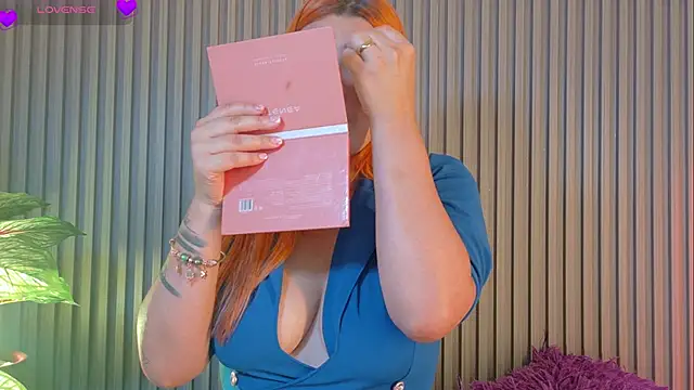 Celeste Presstigge online show from November 19, 9:26 pm