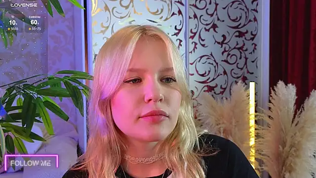 Mila Lioness online show from September 21, 10:47 am