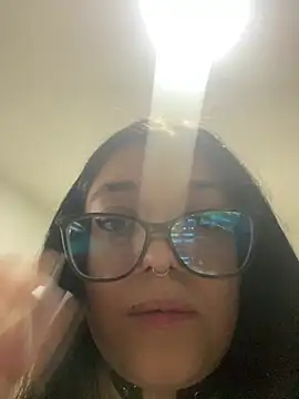 scarlet owen69 online show from July 14, 3:44 am