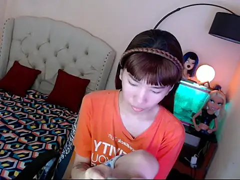 ShantalFoxxy  online show from October 30, 12:02 am