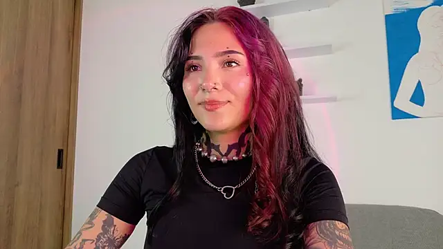 sara queen10 online show from May 26, 4:17 pm