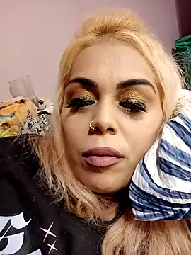 izauri2025 online show from October 12, 8:22 pm