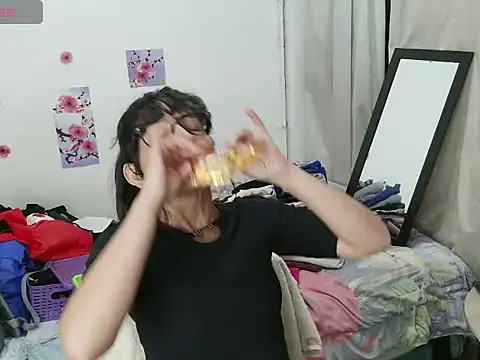 Natzu Choi online show from April 10, 4:07 am