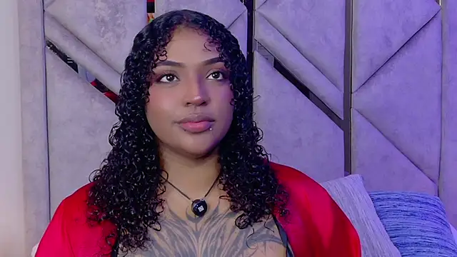 Cristal-Jonnes online show from May 15, 4:16 am