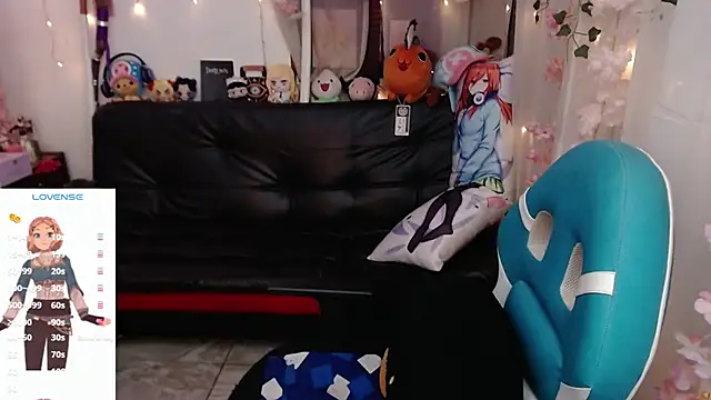 jadedelux  online show from May 24, 7:57 pm