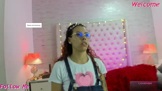 Pamelamiler   online show from May 19, 12:34 pm