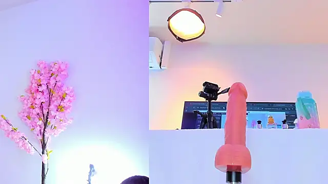 maily zanss online show from October 12, 7:49 pm